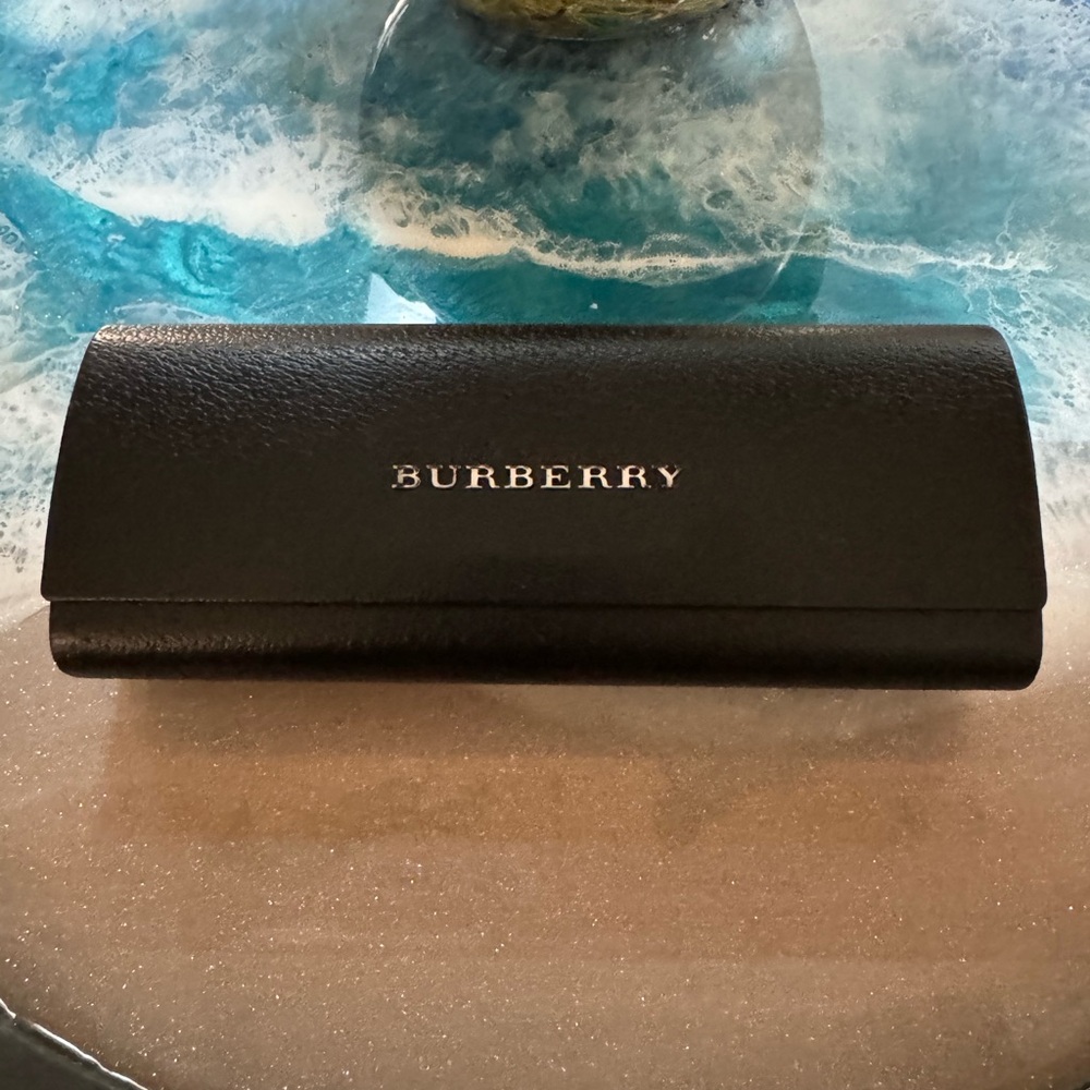 Authentic Burberry leather eyeglass case. Pristine condition.  Magnetic closure
